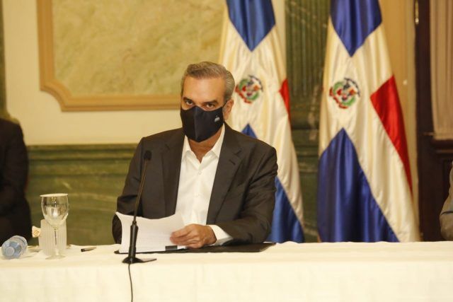 Presidente Abinader promulga la ley que otorga por quince años incentivos fiscales para la competitividad e innovación industrial 