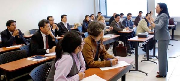 Escuela Nacional de la Judicatura gradúa 129 servidores judiciales incluyendo jueces y defensores públicos  