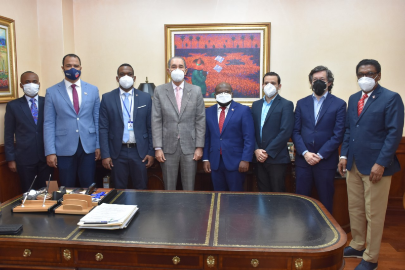 Ministro del MESCYT y el embajador de Haití en el país sostienen reunión de trabajo