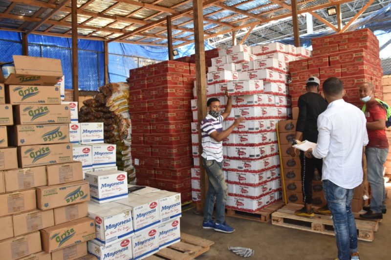 Director de los Comedores Económicos del Estado (CEED), Edgar Augusto Féliz Méndez, afirma estar listo para suplir las cárceles de comida cocida y cruda; niega haya juramentado al Pachá en el PRM y los Comedores del Estado