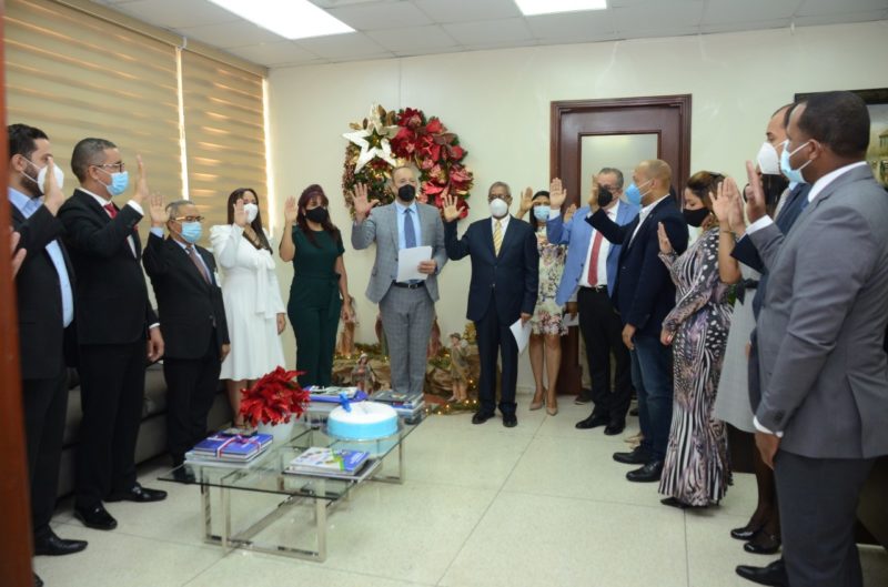 Ulises Rodríguez juramenta los cuatro comités institucionales de PROINDUSTRIA 