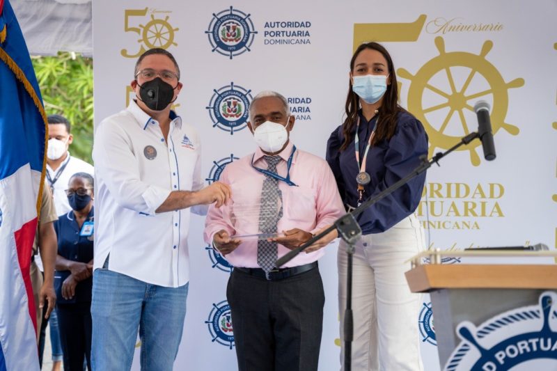 Autoridad Portuaria entregará a colaboradores bonificación por navidad y celebra 50 aniversarios con reconocimiento a colaboradores por labor y trayectoria.