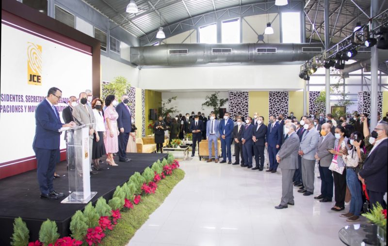 Presidente de la JCE define a los partidos y agrupaciones  políticas como la espina dorsal de la democracia