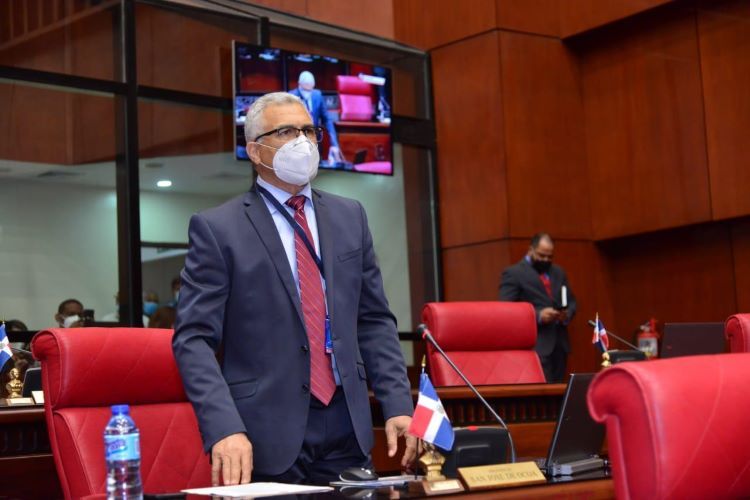 Senador José Antonio Castillo somete proyecto de ley tamizaje neonatal