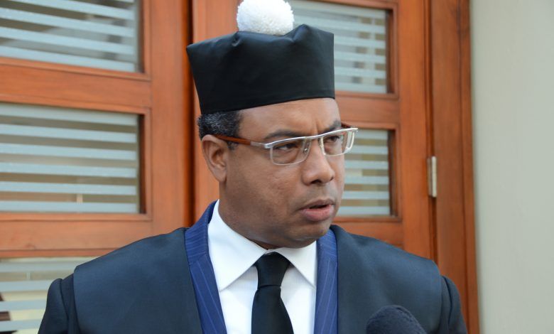 Ven Gobierno debió utilizar frecuencias de radio para atenuar costos educación a distancia en lugar de hacer negocios con radiodifusores