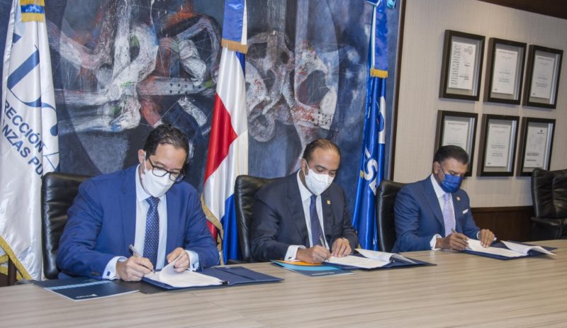 Fiduciaria Reservas y la DGAPP impulsan fideicomiso para el desarrollo turístico de Pedernales