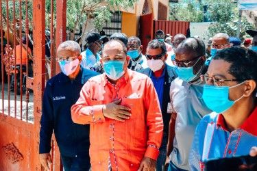 Directores del CEA y del IAD llaman a respetar el Estado de Derecho para garantizar la inversión extranjera.