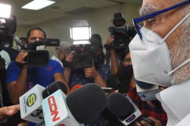 Ministro de Economía señala como positivo la disminución de la tasa de COVID-19 y la vacunación en RD para la recuperación de la economía