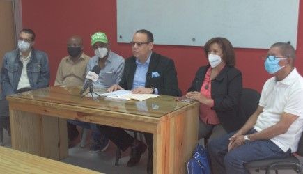 TSA admite amparo en contra de la firma del pacto eléctrico y fija audiencia para el miércoles al mediodía