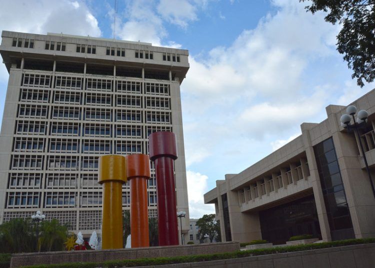 Banco Mundial y FMI pronostican crecimiento de 5.5 % en 2021 para República Dominicana