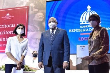 En el día mundial del libro Minerd lanza Cátedra Escritores Dominicanos