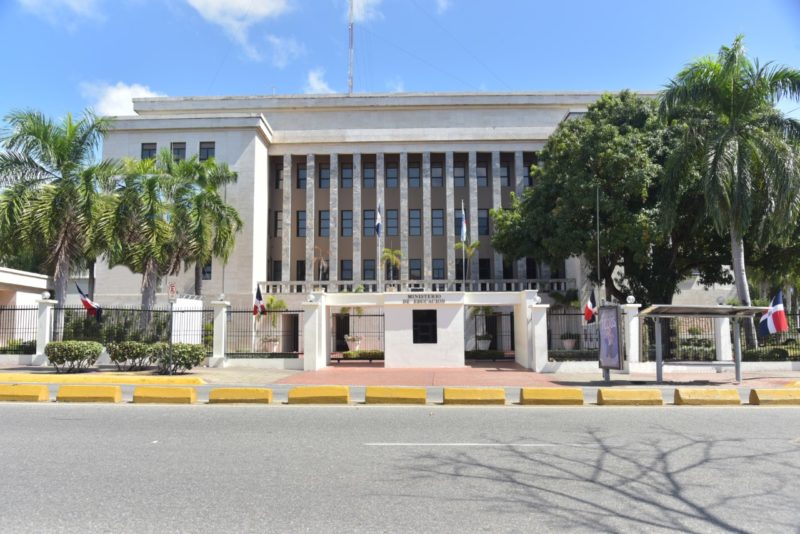 Ministerio de Educación llama a Concurso para Docentes