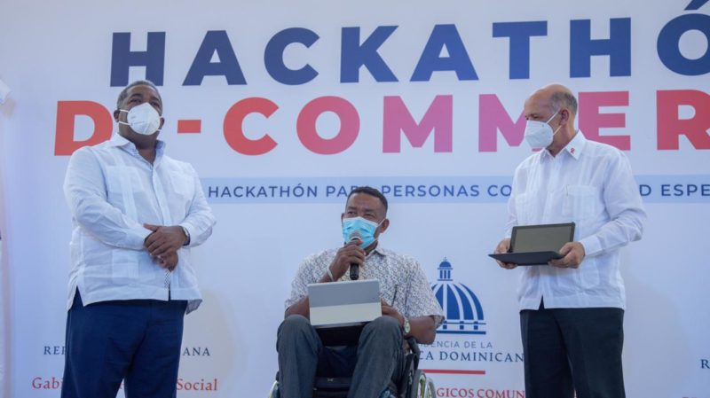 Gabinete de Política Social reitera apoyo a personas con capacidad diferenciada en tarjetas de ayuda que otorga el Gobierno
