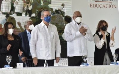 Inicia con éxito retorno a las aulas en 48 municipios