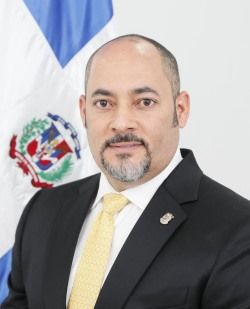 Diputado de la Romana solicita la instalación de un Cuerpo de Bomberos en el Distrito Municipal Caleta.