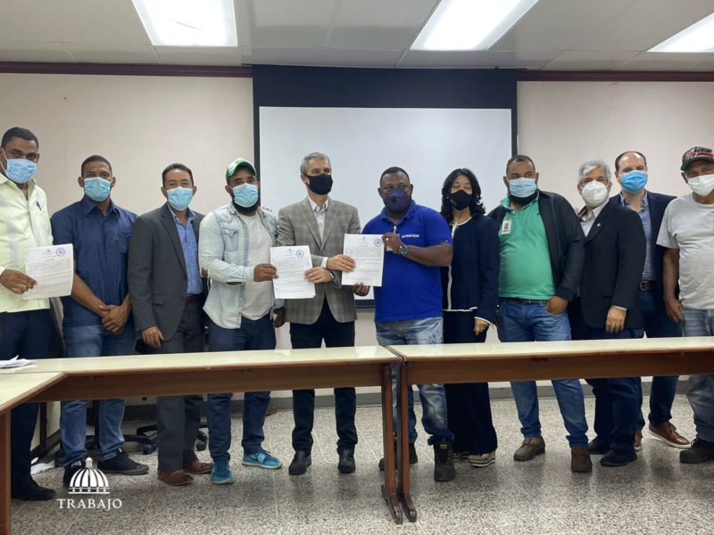 Ministerio de Trabajo informa solución de conflicto entre Falcondo y Trabajadores. 