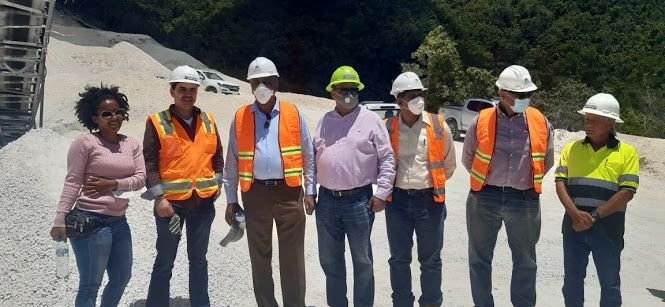 Ministro de Energía y Minas Antonio Almonte supervisa a la minera Belfond Enterprise