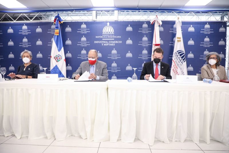 MICM e INTEC fortalecerán capacitación e investigación estratégica sobre comercio exterior y tratados comerciales