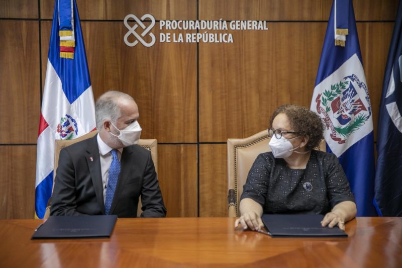 La Procuraduría General y la Superintendencia de Bancos reforzarán persecución de delitos financieros