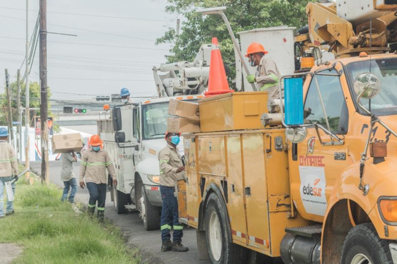 Edesur inicia iluminación en San Cristóbal