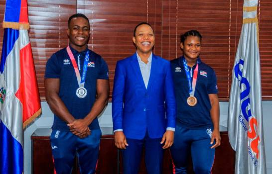 Medallistas olímpicos Zacarias Bonnat y Crismery Santana realizan visita de cortesía a Edesur