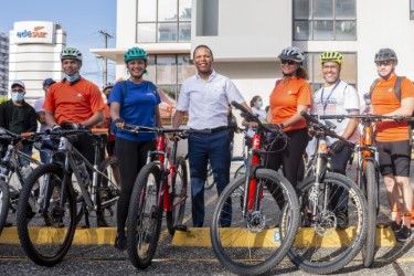 EDESUR inaugura biciparqueo en apoyo a movilidad sostenible en la empresa