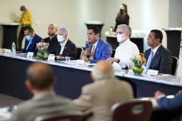 Gobierno, Fedomu y LMD anuncian más de 150 mil empleados de gobiernos locales serán afiliados a la SS