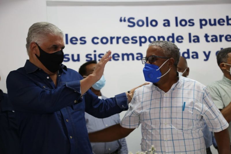 Miguel Vargas y el PRD Proponen la creación de un bono escolar o en su defecto un salario 14  