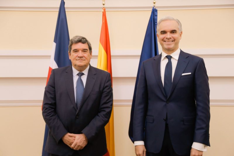 Luis Miguel De Camps García y Ministro de Inclusión, Seguridad Social y Migraciones de España promoverán acuerdo migratorio e intercambios de experiencias 