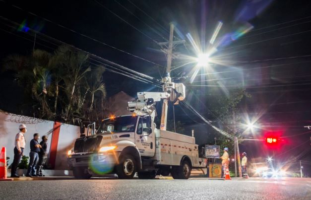 Edesur interviene municipio San Cristóbal con masivo operativo de iluminación