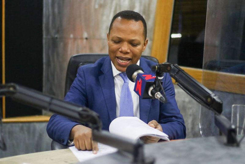 Morrison dice gobierno no ha aumentado tarifa; es el Pacto Eléctrico que ordena desmontar subsidio