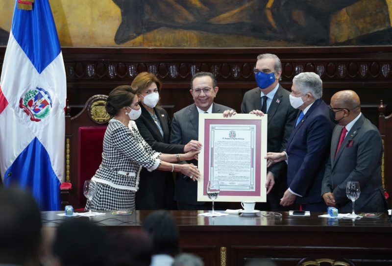 Palabras del gobernador del Banco Central, Héctor Valdez Albizu, en el acto de reconocimiento del Senado de la República 10 de noviembre de 2021