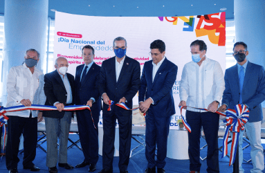 Día Nacional del Emprendedor se celebró con la apertura de la tradicional feria en su conmemoración 