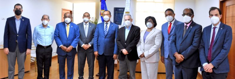 Ministro de Economía informa en diálogo con senadores de cinco programas sombrillas y 68 iniciativas para el desarrollo de la frontera 