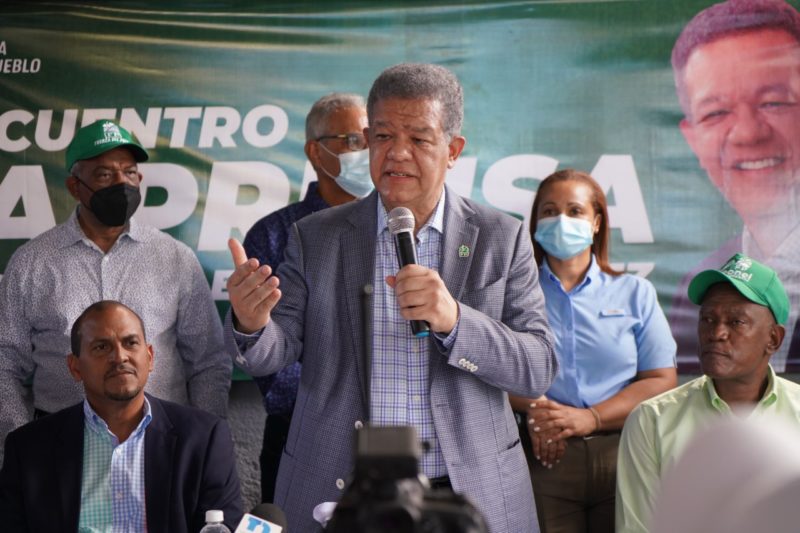 Leonel Fernández: Para proteger la frontera hay que mejorar las condiciones de vida de los militares