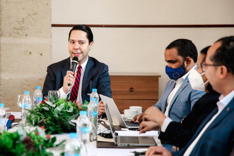 Haití y República Dominicana buscan mejorar calidad del comercio binacional