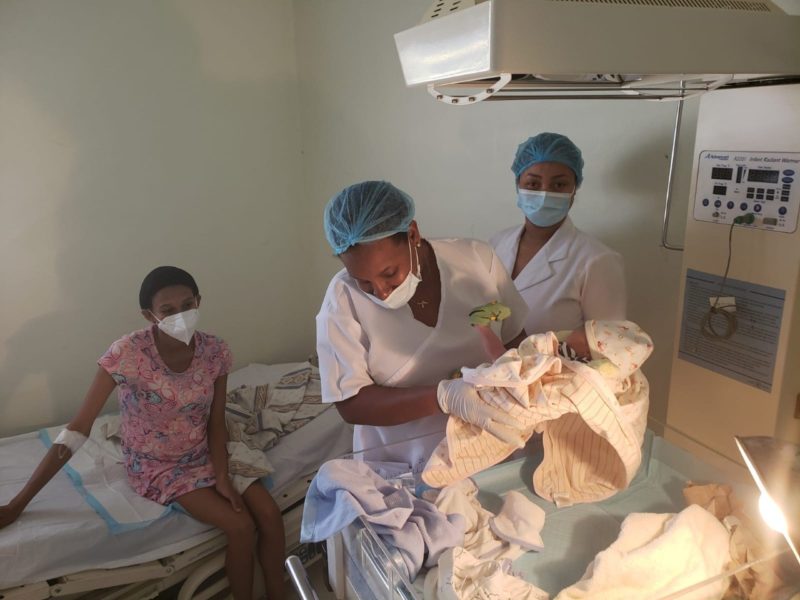 Hospital municipal de Juan de Herrera realiza primer parto desde su fundación. 