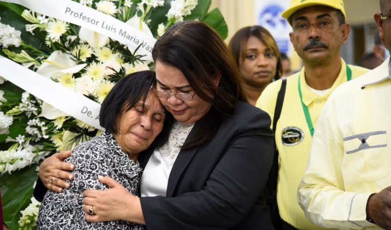 Realizan reconocimiento póstumo a Luís María Vásquez Cabrera facilitador del INFOTEP