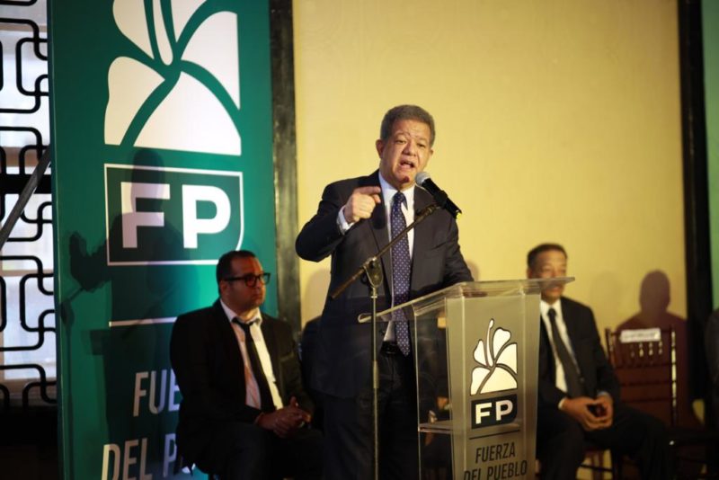 Leonel Fernández dice que, «empleo se está convirtiendo en un problema crónico en  República Dominicana»