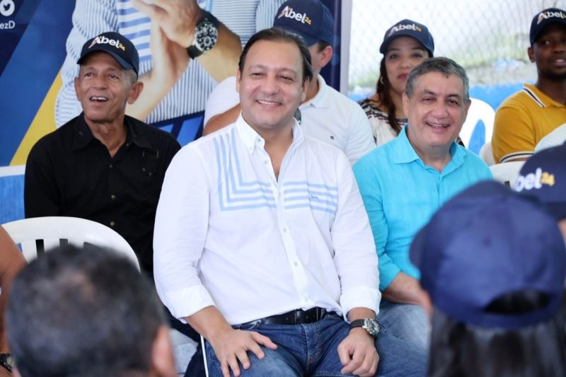 Mientras el Gobierno habla de buenas intenciones los dominicanos viven un infierno, asegura Abel Martínez