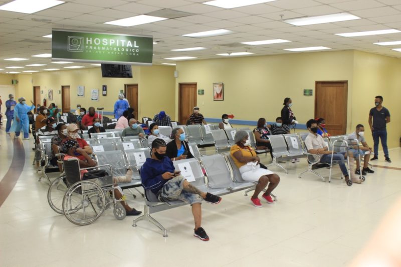 Ney Arias Lora  ofrece más de 900 mil consultas y cerca de  93 mil cirugías  en sus 12 años de servicios