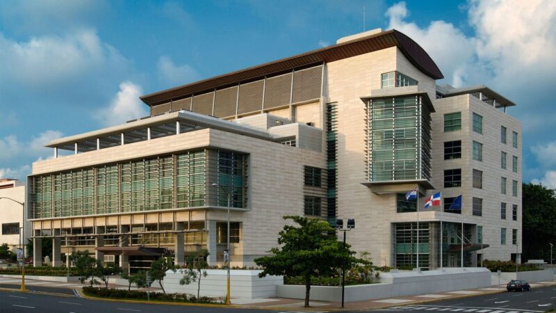 Tribunal ratifica prisión preventiva contra hombre que ultimó a otro con un arma blanca en Salcedo