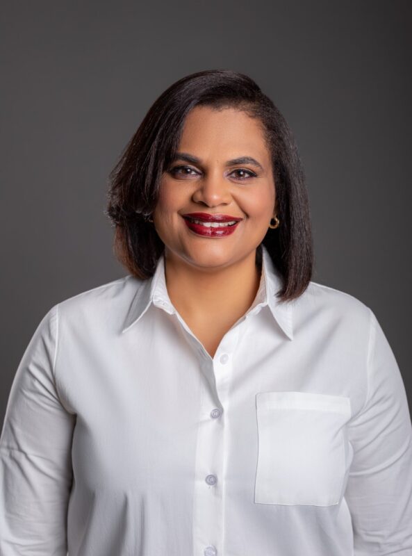 Regidora llama sectores a unificarse contra combate de la delincuencia en Villa González