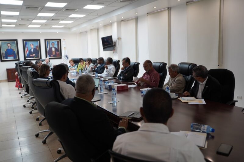 Comisión revisora de la Ley General de Educación inicia trabajos en procura de garantizar el aprendizaje