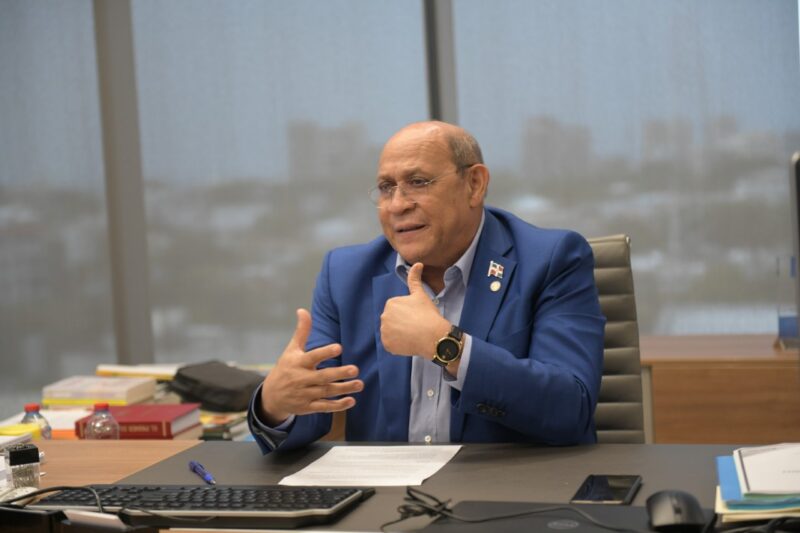 INFOTEP reitera la suspensión de la docencia este lunes y se mantiene en sesión permanente ante el paso del huracán Fiona