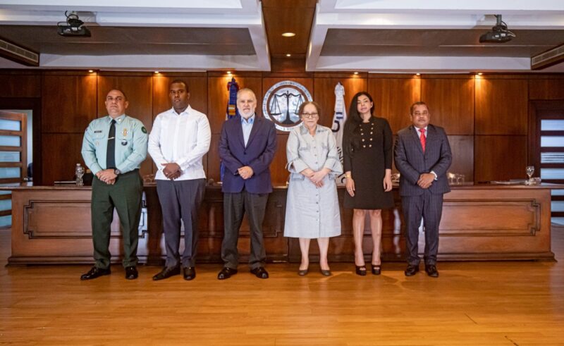 Germán Brito y Ceara Hatton coordinan fortalecimiento de la lucha contra los delitos ambientales