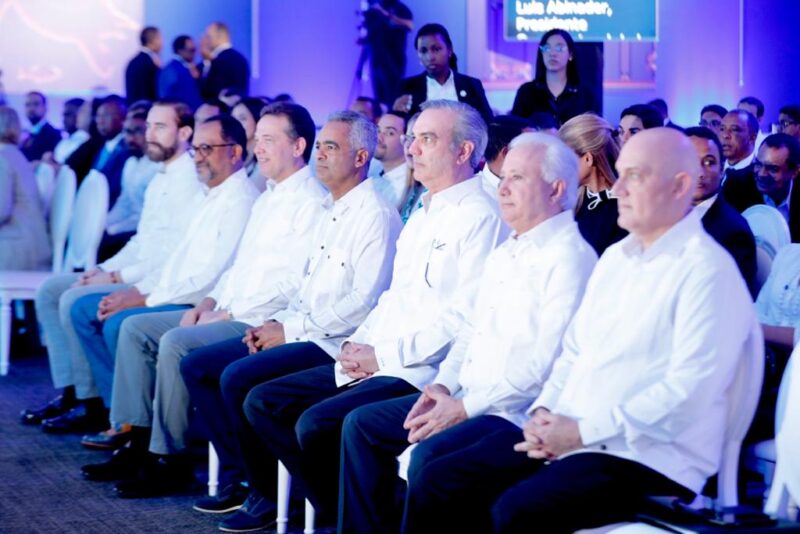 Ministro de Economía reafirma mejorar calidad de vida seguirá siendo objetivo fundamental del Gobierno en lanzamiento de Santo Domingo 2050 