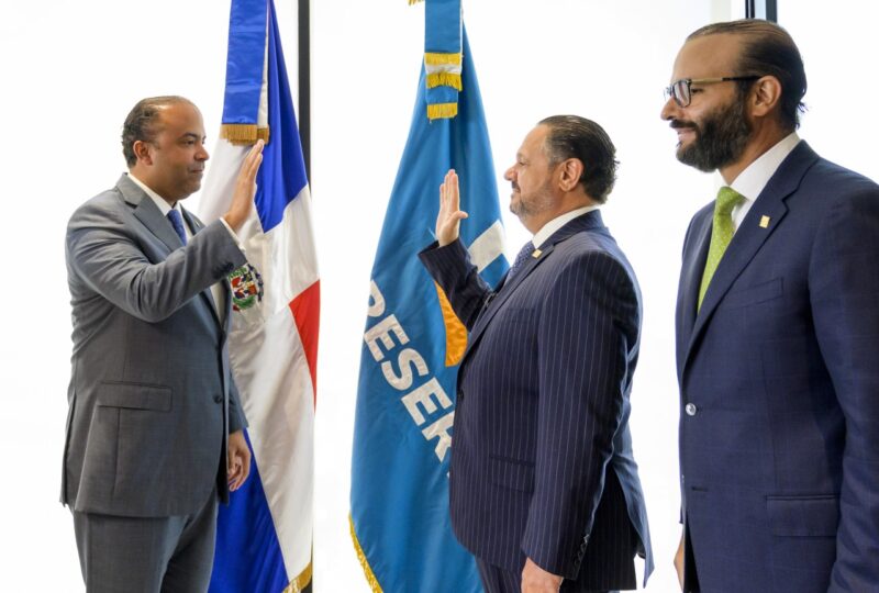 Posesionan nuevos vicepresidentes ejecutivos de AFP Reservas y ARS Reservas