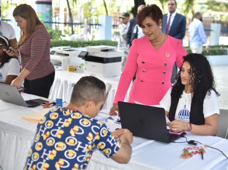 JOSEFA CASTILLO INFORMA 635 PERSONAS SOMETIERON EXPEDIENTES PARA OPTAR POR AYUDA A VEHICULOS INUNDADOS