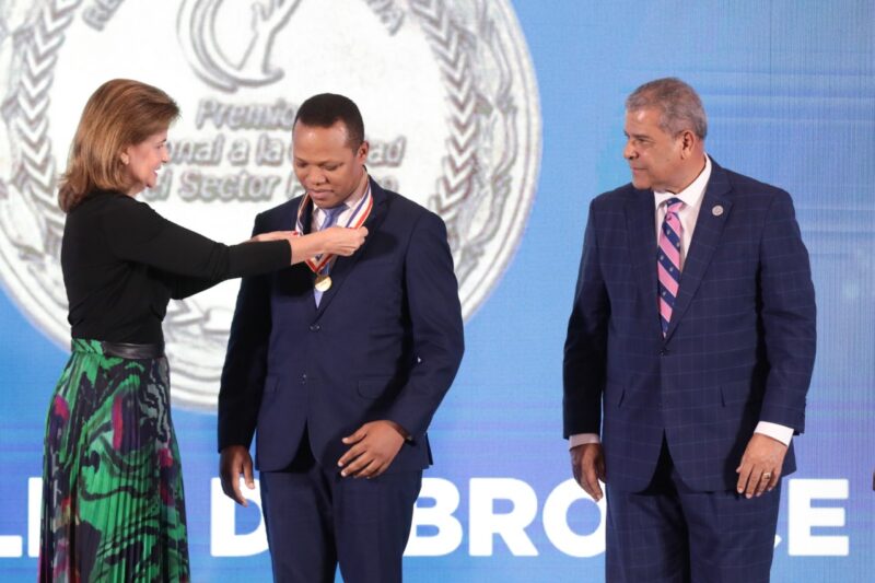 Edesur se convierte en la primera EDE en obtener el Premio Nacional a la Calidad